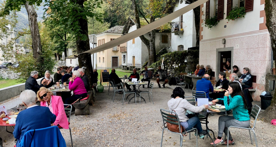 Crot da Bond beim Festival della Castagna Crot da Bond beim Festival della Castagna