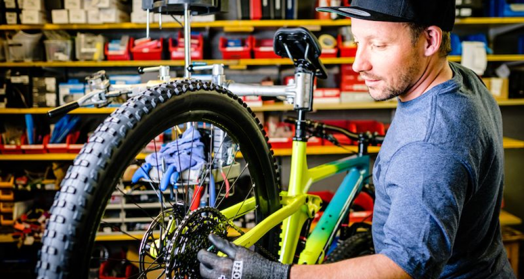 Mountainbike Fahrtechnik Tageskurs Davos (exp_de2fcbb) Mountainbike Fahrtechnik Tageskurs Davos (exp_de2fcbb)