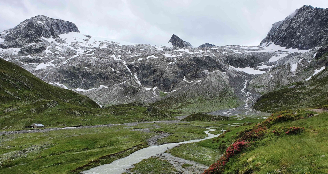 Hochtour und Wanderung einfach: Piz Medel (3209m) – Faszination Greina (gdl_845392434_image) Hochtour und Wanderung einfach: Piz Medel (3209m) – Faszination Greina (gdl_845392434_image)