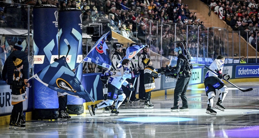 Spengler Cup Davos - THE PEAK OF HOCKEY since 1923 (gdl_867581300_image) Spengler Cup Davos - THE PEAK OF HOCKEY since 1923 (gdl_867581300_image)