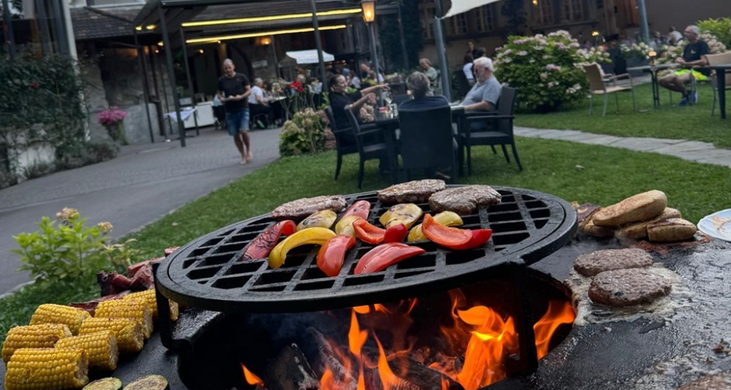 BBQ-Abend mit Livemusik im Schloss Ragaz (gdl_876294712_image) BBQ-Abend mit Livemusik im Schloss Ragaz (gdl_876294712_image)