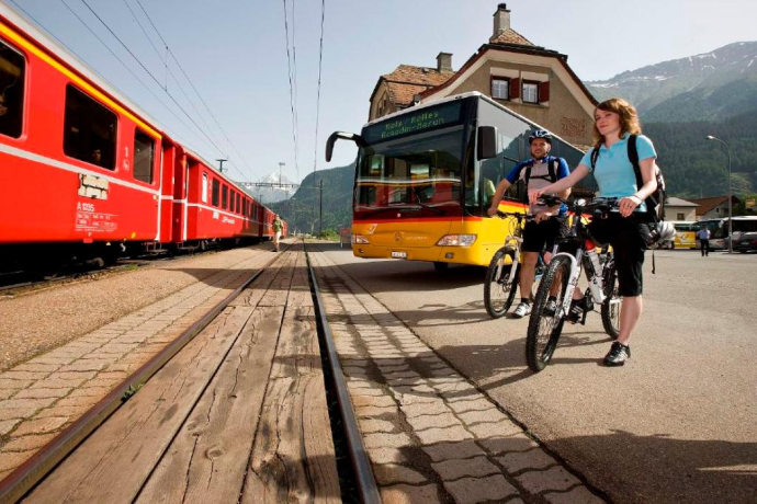 Transfer Postbus (Flowtour) Transfer Postbus (Flowtour)