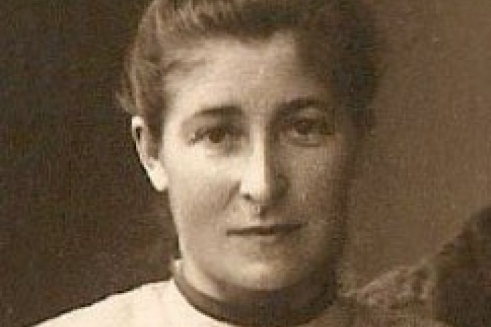 Baba Uffer – Magd der Familie Segantini und Modell für viele von Giovanni Segantinis Bildern. Baba Uffer – Magd der Familie Segantini und Modell für viele von Giovanni Segantinis Bildern.