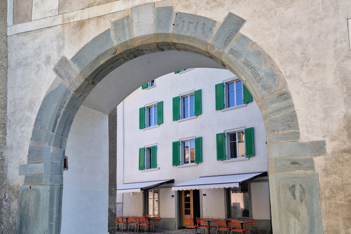 Obertor mit Strocla Bar Obertor mit Strocla Bar