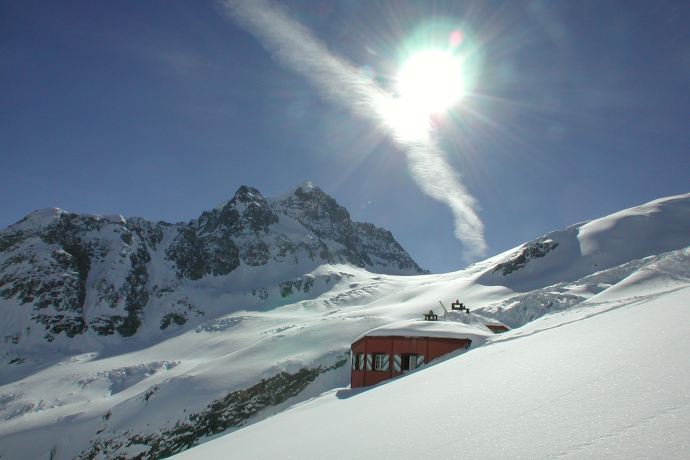 Chamanna Coaz (Mountain Hut) (oua_605631961_image) Chamanna Coaz (Mountain Hut) (oua_605631961_image)