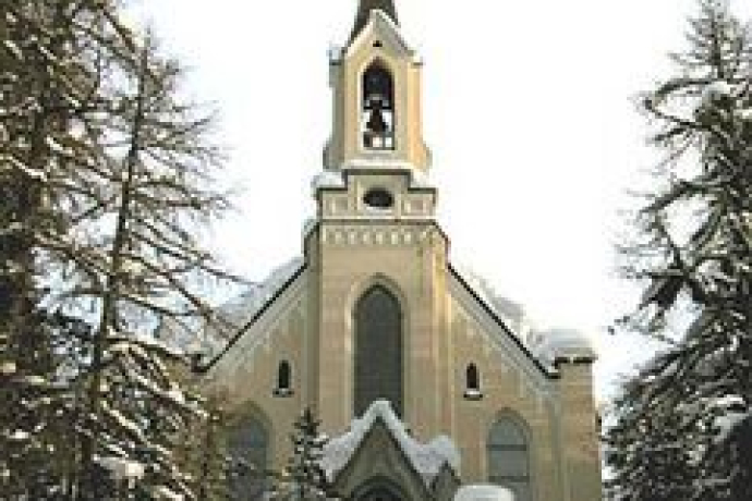 French Church "Au Bois" (oua_605633252_image) French Church "Au Bois" (oua_605633252_image)