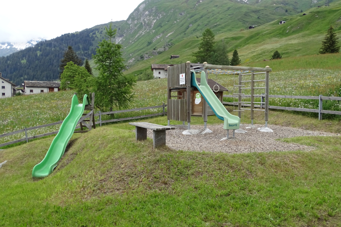 Nufenen playground (oua_611519661_image) Nufenen playground (oua_611519661_image)