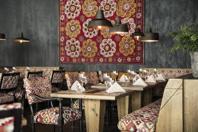 restaurant-2_cYMwEa0o restaurant-2_cYMwEa0o